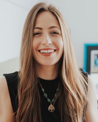 Photo of Danielle Friedman, Licensed Mental Health Counselor, LMHC