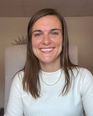 Photo of Alicia M Linquist - Alicia Linquist & Oakheart Connections LLC, Clinical Social Work/Therapist, LISW-S, EMDR