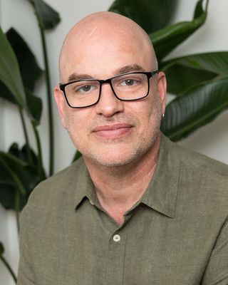 Photo of Elias Papadolias, Registered Psychotherapist, RP, BSc, MACP