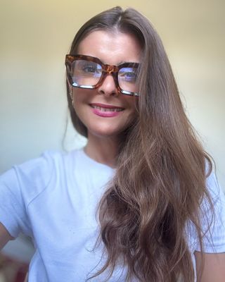 Photo of Holly Pickford, Counsellor, MBACP