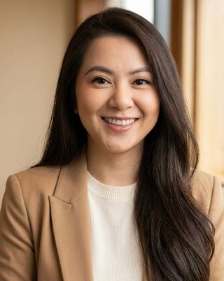 Photo of Janie Yang, Clinical Social Work/Therapist, MSW, LICSW