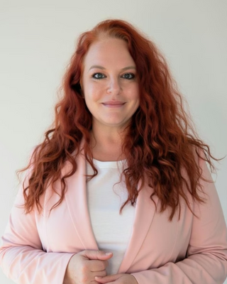 Photo of Lindsay Scoffil, Licensed Mental Health Counselor, LMHC