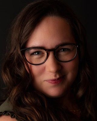 Photo of Tia Bell, BSW, RSW