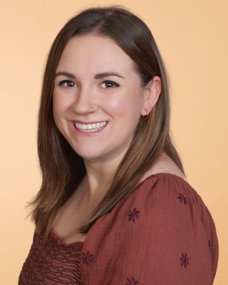 Photo of Kayli Norris, Marriage & Family Therapist Associate, MS, LAMFT, RN
