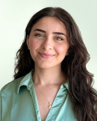 Photo of Nicole Fayek, Registered Psychotherapist (Qualifying), MA