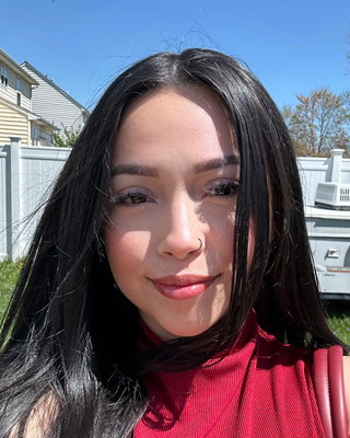 Photo of Mayra Castro, Clinical Social Work/Therapist, LCSW