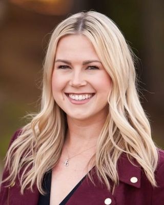 Photo of Dawn McIlwaine - Lifebulb Counseling & Therapy, Clinical Social Work/Therapist, LCSW