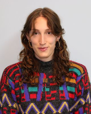 Photo of Alice Mount - Alice Mount – Trans, Queer, CPTSD, LMSW, MS