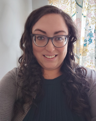 Photo of Ali Pierce - Healing Matters Counseling Center, Clinical Social Work/Therapist, MSW, LICSW