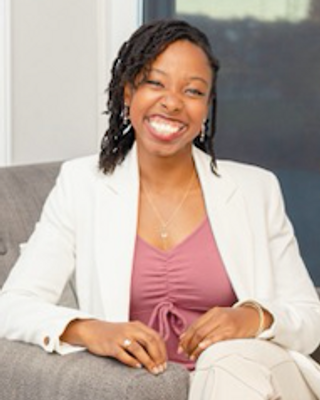 Photo of Shaianne Young, Registered Psychotherapist in Ottawa, ON