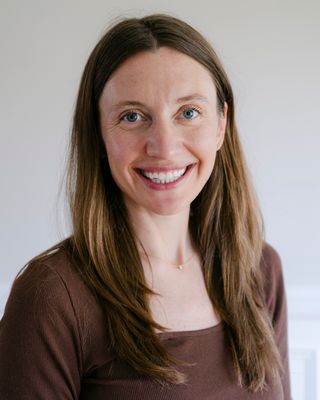 Photo of Marah Paley Pinnolis, LICSW, MEd, Clinical Social Work/Therapist