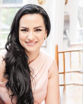 Photo of Paras Geramian, Registered Psychotherapist (Qualifying), MA