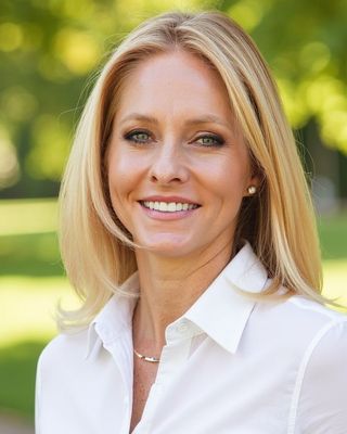 Photo of Samantha Primavera, Psychiatric Nurse Practitioner, MSN, APRN, PMHNP