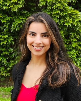 Photo of Husna Safi, Registered Social Worker, BSW, MSW, RSW