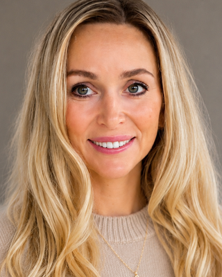 Photo of Abigail Wilson, Psychotherapist, MA, BPC