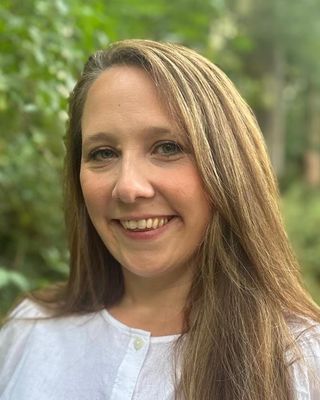 Photo of Dr Naomi Cadwgan-Evans, Psychologist, DCounsPsych, HCPC - Couns. Psych.