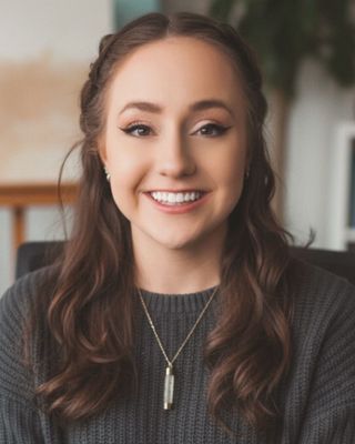 Photo of Kirsten Rios, Pre-Licensed Professional, R-DMT