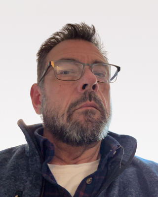Photo of Stephen Larson, Clinical Social Work/Therapist, LICSW