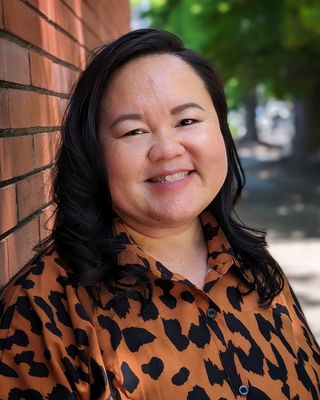 Photo of Mai Her-Holloway, Clinical Social Work/Therapist, LCSW