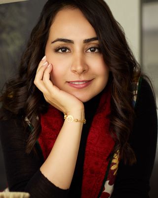 Photo of Niousha Pordavoody, Registered Psychotherapist, RP, RCC