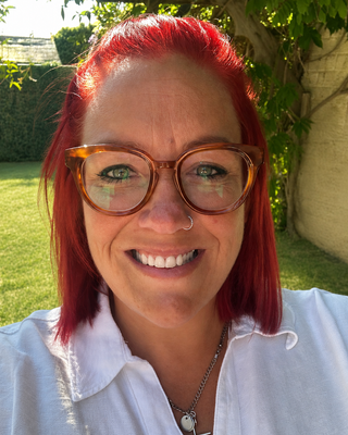 Photo of Kirsty Marie Tracey, Counsellor, MBACP Accred