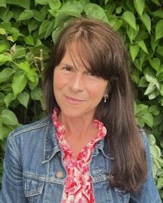Photo of Kelly Matthews - Effective Steps, Counsellor, MBACP Accred