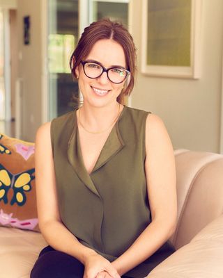 Photo of Sara Solomon Kerr - Sara Solomon Kerr I Couples and Family Specialist, Marriage & Family Therapist, LMFT