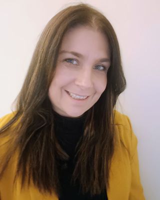 Photo of Ally McCandless, Counsellor, MBACP