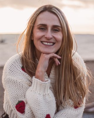 Photo of Ariana Pedzikowska - Ariana Pedzikowska - Relationship Anxiety, Counsellor, MBACP Accred