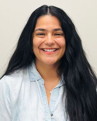 Photo of Stephanie Gaete - Express, Liberate, Explore LLC Bilingual-Spanish, Clinical Social Work/Therapist, LCSW, MA, EMDR