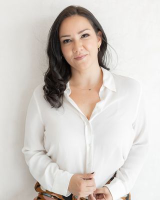 Photo of Cristina Castrillon, MS, LMFT, Marriage & Family Therapist