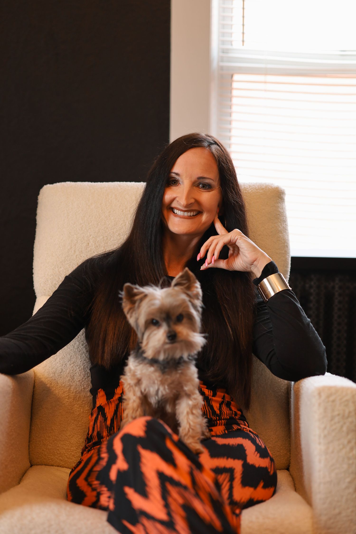 Onlaynda busty ayolni sikdi