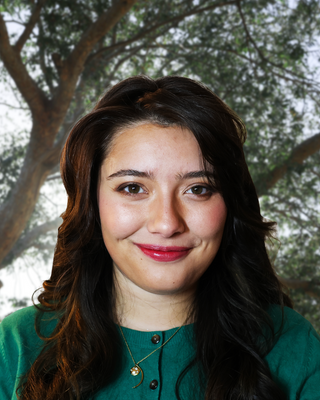 Photo of Iana Binde-Pereira, Clinical Social Work/Therapist, LMSW
