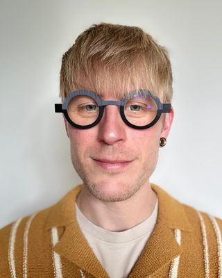 Photo of Dr Luke Ward, Counsellor, PhD, MBACP Accred