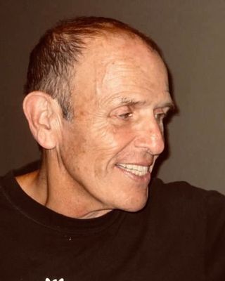 Stephen M Weissman