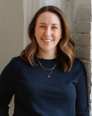 Photo of Mo Laschen, Licensed Professional Clinical Counselor, MA, LPCC