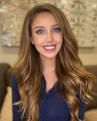 Photo of Ashley Coccaro, Marriage & Family Therapist, MS, LMFT