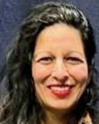 Photo of Ruby Aujla, Psychotherapist, MA, MUKCP