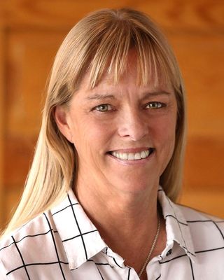Photo of Lisa Stapleton, Marriage & Family Therapist, MA