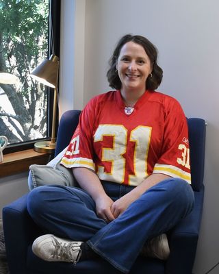 Photo of Kat Boman, Clinical Social Work/Therapist, LSCSW, LMSW
