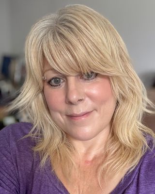 Photo of Lindsey Lewis, Counsellor, MBACP