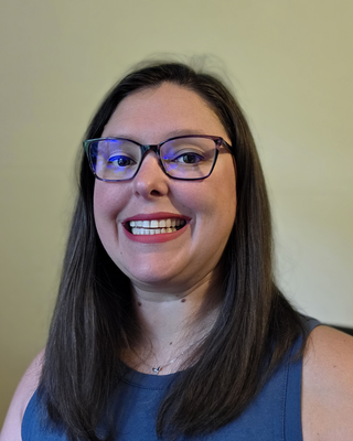 Photo of Leslie Miller, Clinical Social Work/Therapist, LICSW