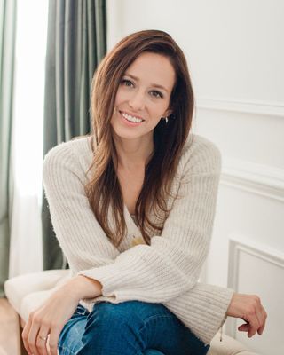 Photo of Roni Bentley, Pre-Licensed Professional