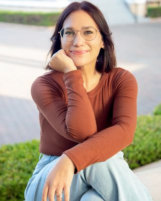 Photo of Becca Lantry, Marriage & Family Therapist, MA, MS, LMFT