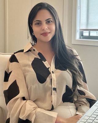 Photo of Gabriela Marques, Psychotherapist, ACA-L4