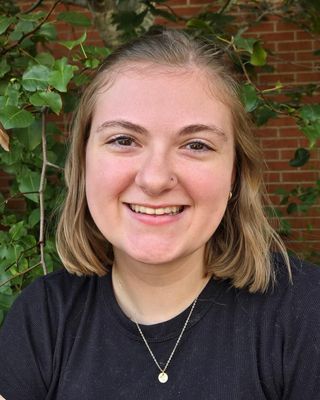 Photo of Maddy Ouzoonian, Licensed Master Social Worker, MSW, LLMSW