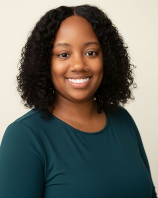 Photo of Ebony Graves, Counselor, LPC