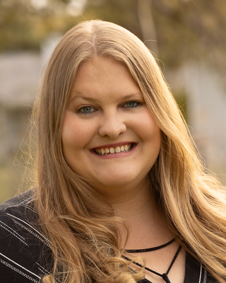 Photo of Debralee Willis, Clinical Social Work/Therapist, LCSW