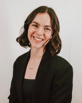 Photo of Zoe Carino, Marriage & Family Therapist Associate, AMFT, MA