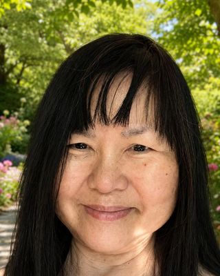 Photo of Grace Yong - Gracey Psychotherapy Corporation, Marriage & Family Therapist, MA, RCC, RMFT, AAMFT
